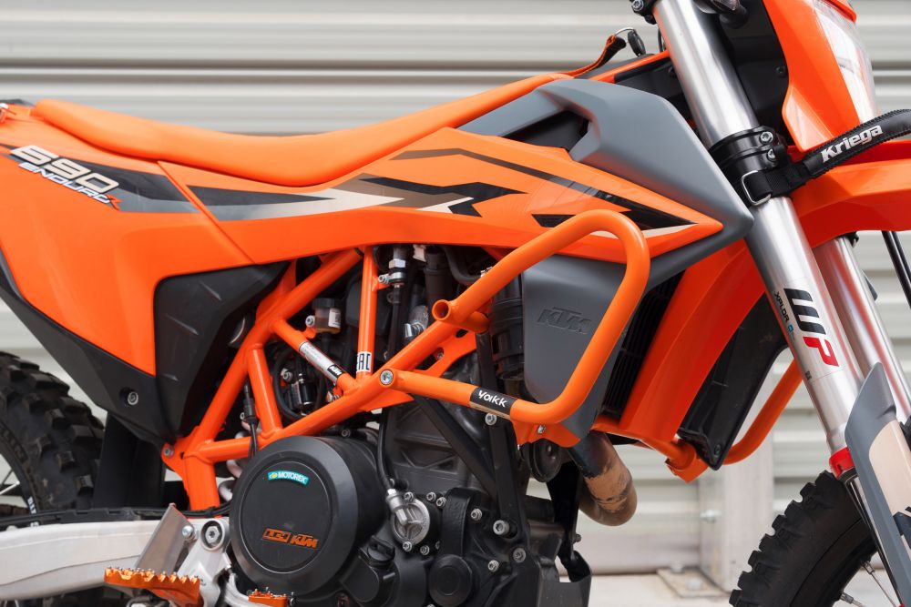 Husqvarna 701 / KTM 690 Crash Bar – Yakk EXP